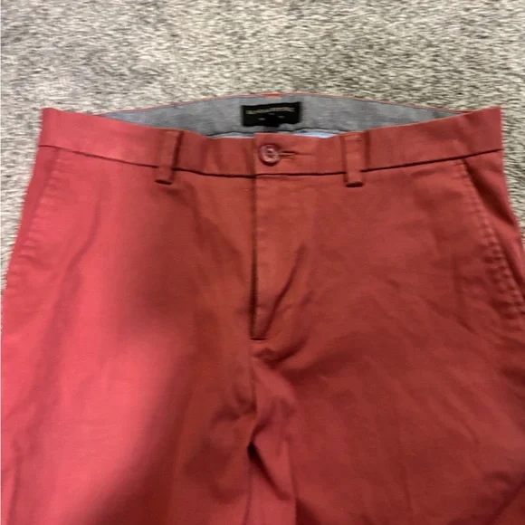 Banana Republic Aiden Chino coral color like new condition . Worn once. 32/32 - Picture 9 of 10